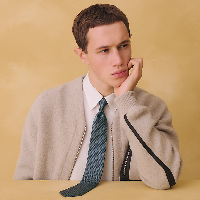 シルクタイ 《マイヨン・クラブ》 | Hermès - エルメス-公式サイト